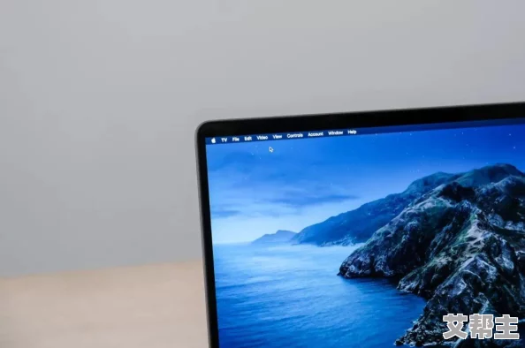 中国macbookpro高清在线：探讨在中国市场上MacBook Pro的在线使用体验与技术支持，分析其对用户工作的影响及未来发展趋势