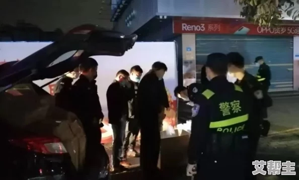 偷窥女侧所惊爆信息：警方突袭抓获多名嫌疑人现场查获大量偷拍设备引发社会广泛关注与讨论