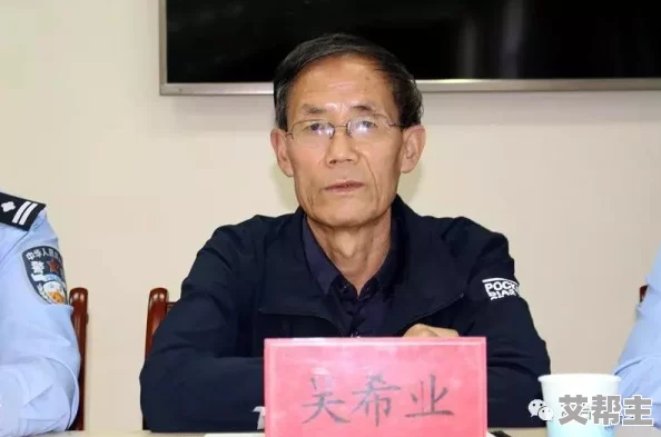 久久理论片网友推荐这部影片以其深刻的主题和精湛的演技赢得了观众的喜爱值得一看不容错过